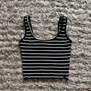Striped Black and White Women's Stretchy Top, Size S